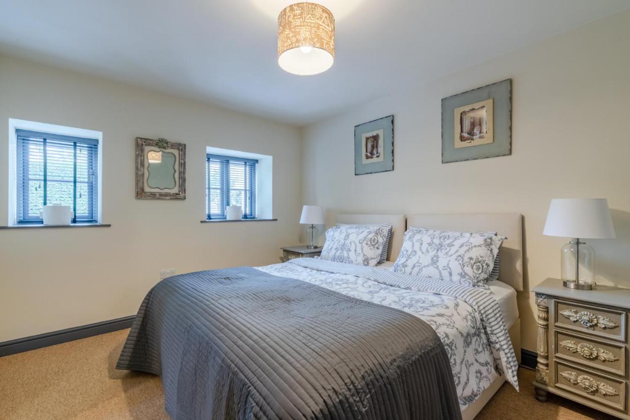 Buff Lodge Tackley Экстерьер фото
