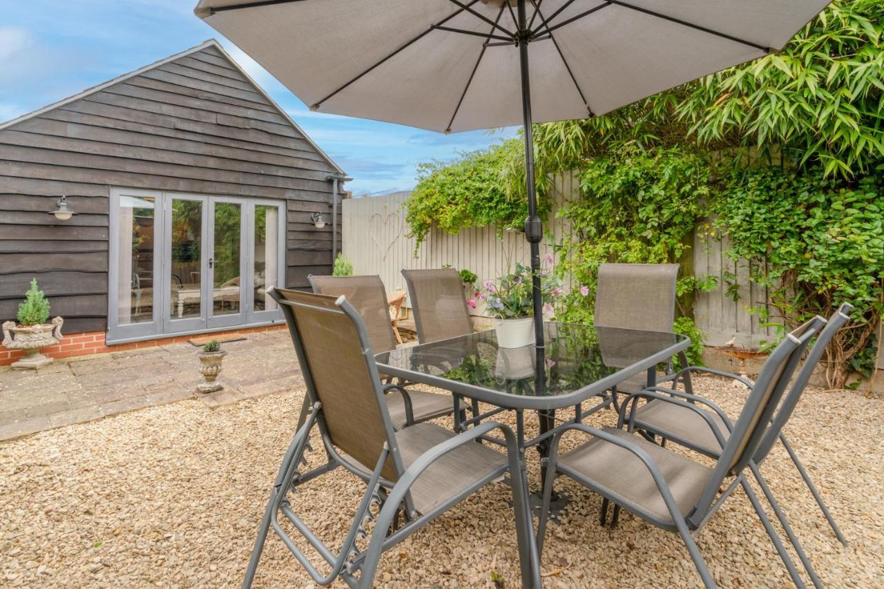 Buff Lodge Tackley Экстерьер фото