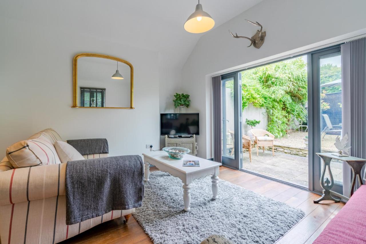 Buff Lodge Tackley Экстерьер фото