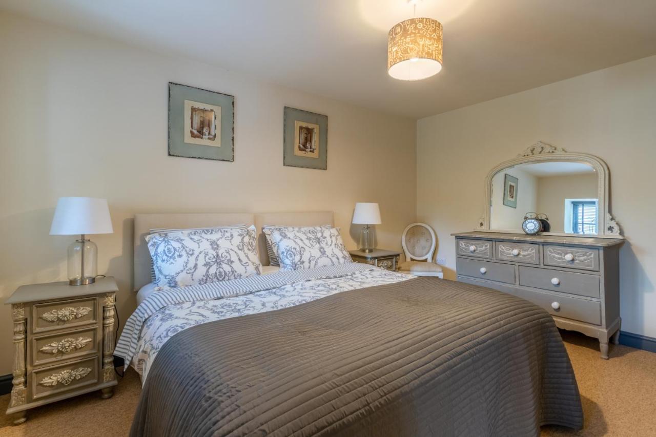 Buff Lodge Tackley Экстерьер фото